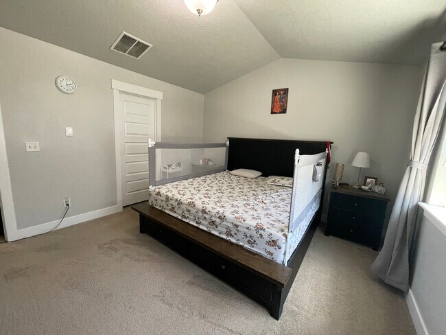 Building Photo - 14526 S Juniper Shade Dr