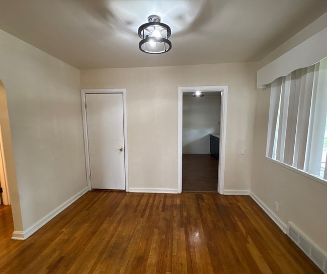 Building Photo - Spacious 3-Bedroom Home with Central Air in Dayton’s Gem City