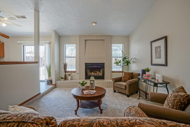 Building Photo - 5609 Wingate Ave NW