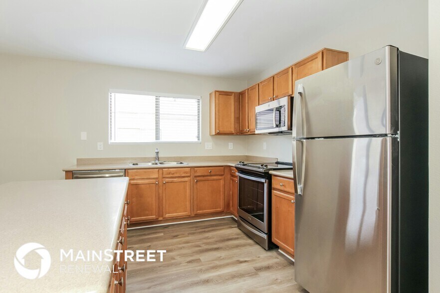 Building Photo - 11522 W Corrine Dr