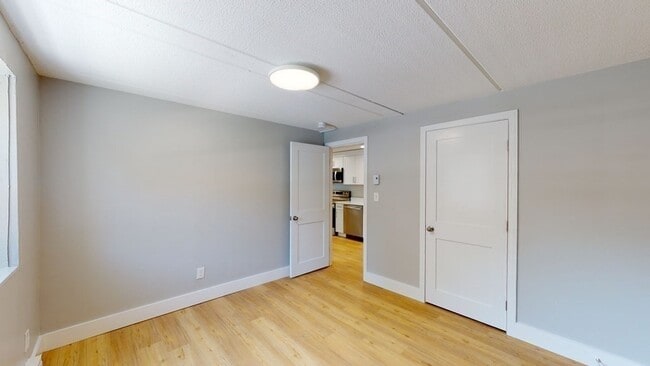 Building Photo - 89 Woodrow Ave