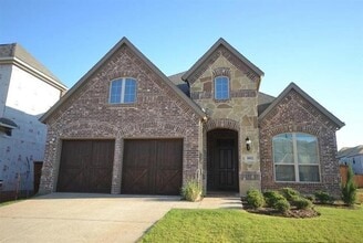 Building Photo - 1812 Seminole Ln