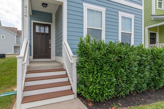 Building Photo - Beautiful Hermitage 3 Bed 2.5 Bath Home w/ Garage - Available For Lease Now!!!