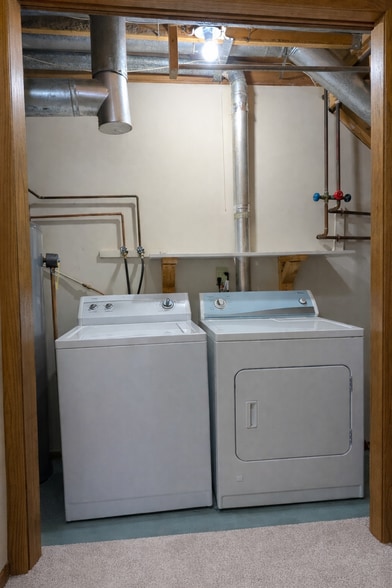 Building Photo - 10563 Martin St NW