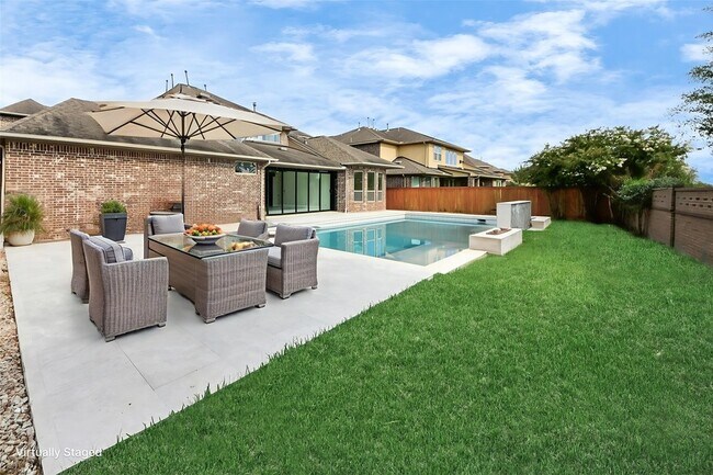 Building Photo - 23514 Bellina Dr