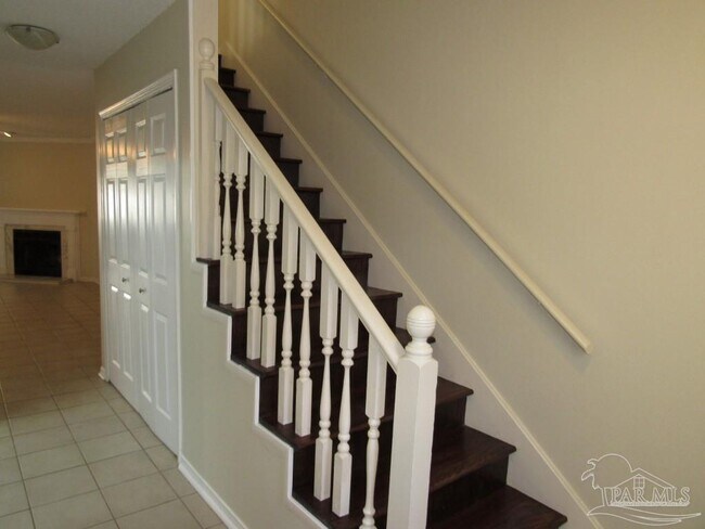 Building Photo - 9004 Governors Pl Ct