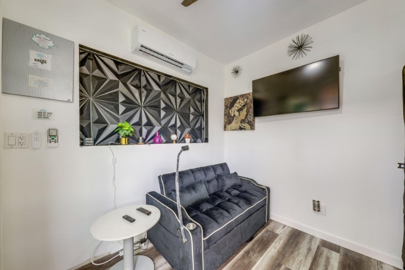 Building Photo - 3609 SW 58th Ave