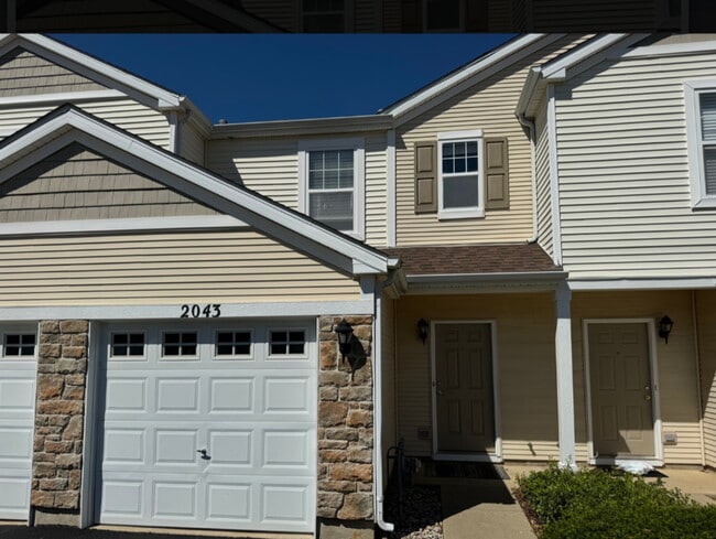 Primary Photo - 2043 Limestone Ln