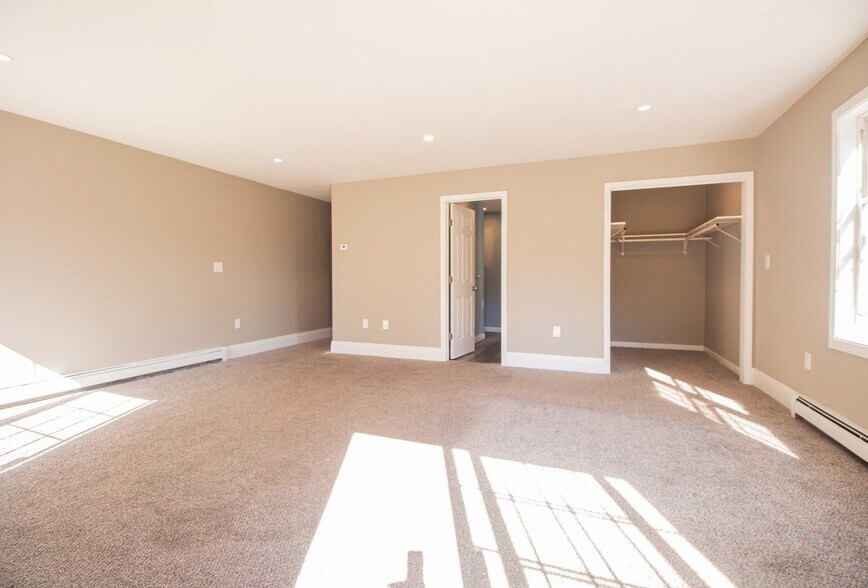 Building Photo - 126 Sears Island Dr
