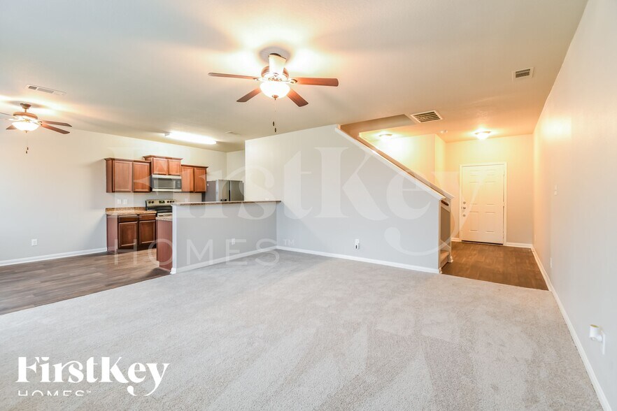 Building Photo - 5931 Golden Cove Rd