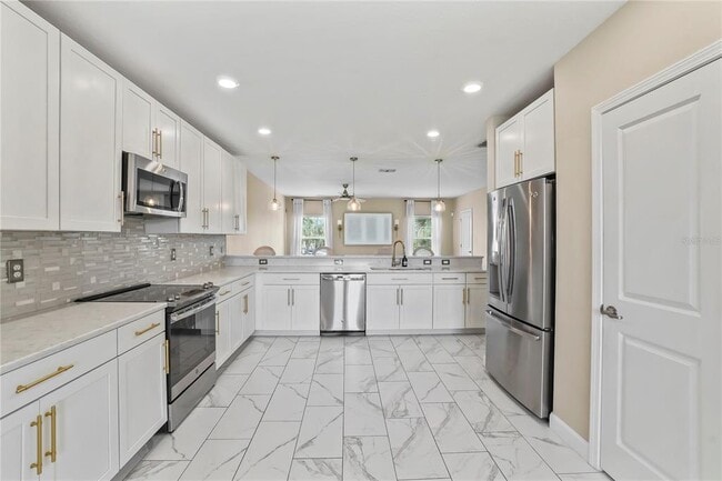 Building Photo - 717 N Rome Ave