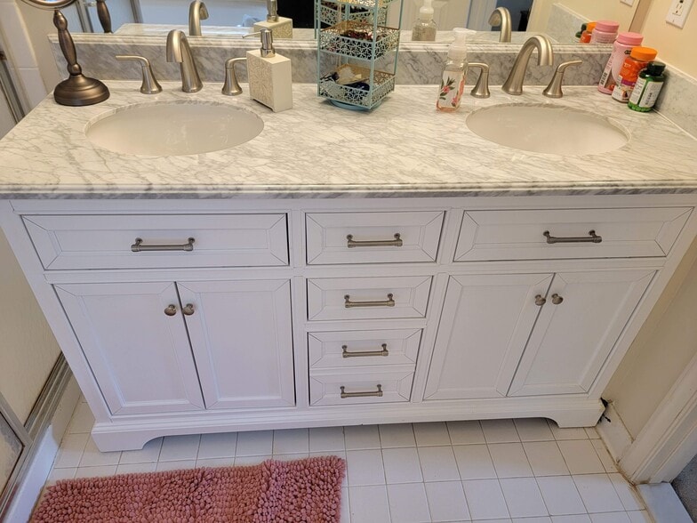 Master bathroom - 4614 Buckhorn Rdg