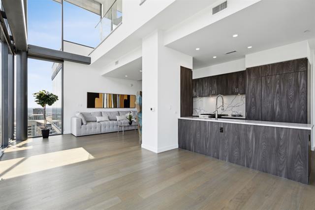 Building Photo - 2120 Olive St