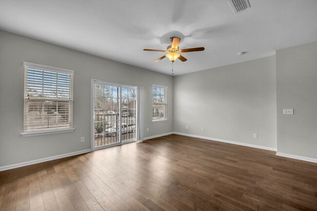 Building Photo - Middle Tennessee Blvd Townhome