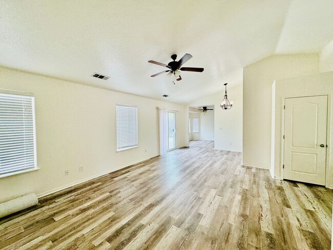 Building Photo - REDUCED!!  Beautiful Newly Remodeled Home located in a Court!