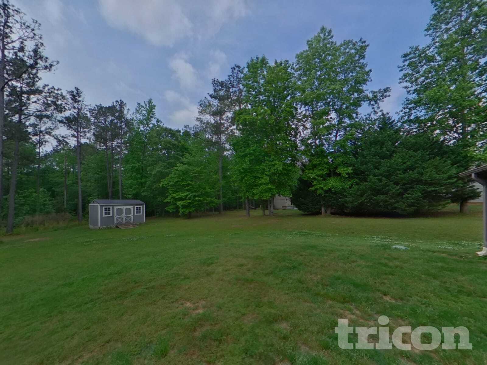 Building Photo - 155 Hickory Hills Dr