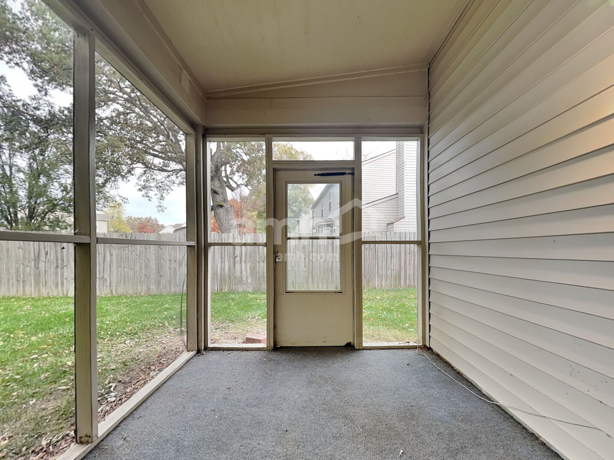 Building Photo - 9940 Wellcroft Ln