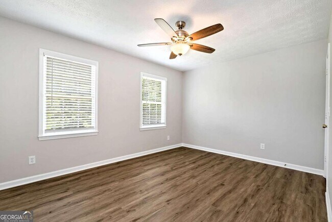 Building Photo - 3860 Maple Wood Trail