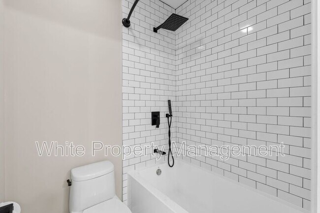 Building Photo - 11012 Southfield Dr