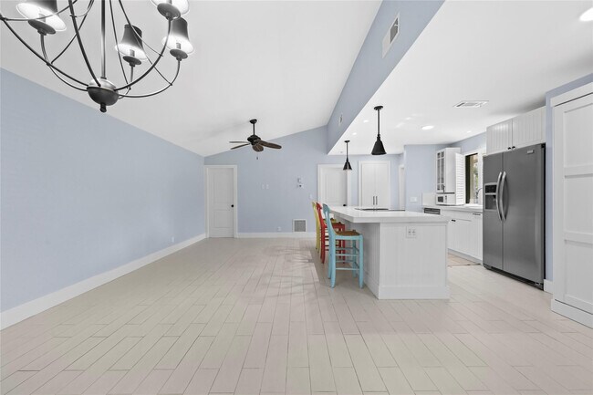 Building Photo - 3937 Arelia Dr