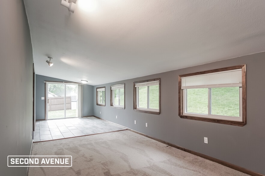 Building Photo - 1245 Chapel Rd