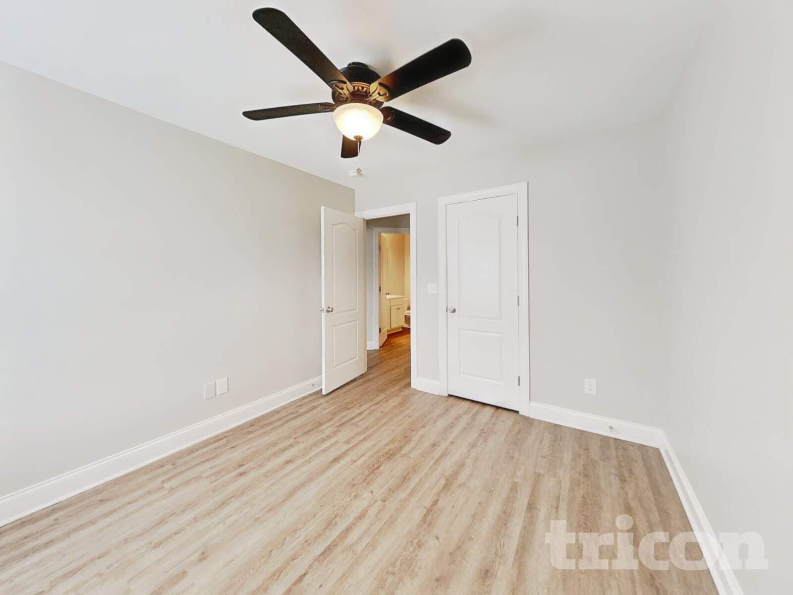 Building Photo - 224 Melanie Ln