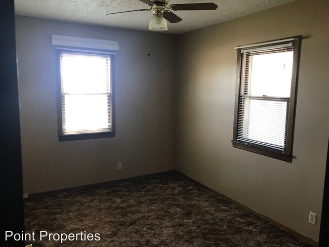 Building Photo - 2 br, 1 bath Apartment - 811 Lulu 813 Lulu