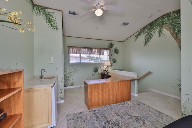 Building Photo - 1593 Pinellas Bayway S