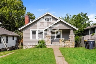 Building Photo - 4204 Monroe Ave
