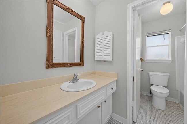 Building Photo - 25515 Stone Mill Ln