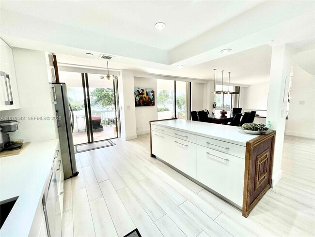 Building Photo - 19707 Turnberry Way