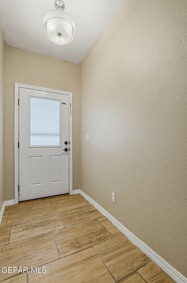 Building Photo - 717 HC Gilbert Minjares Dr