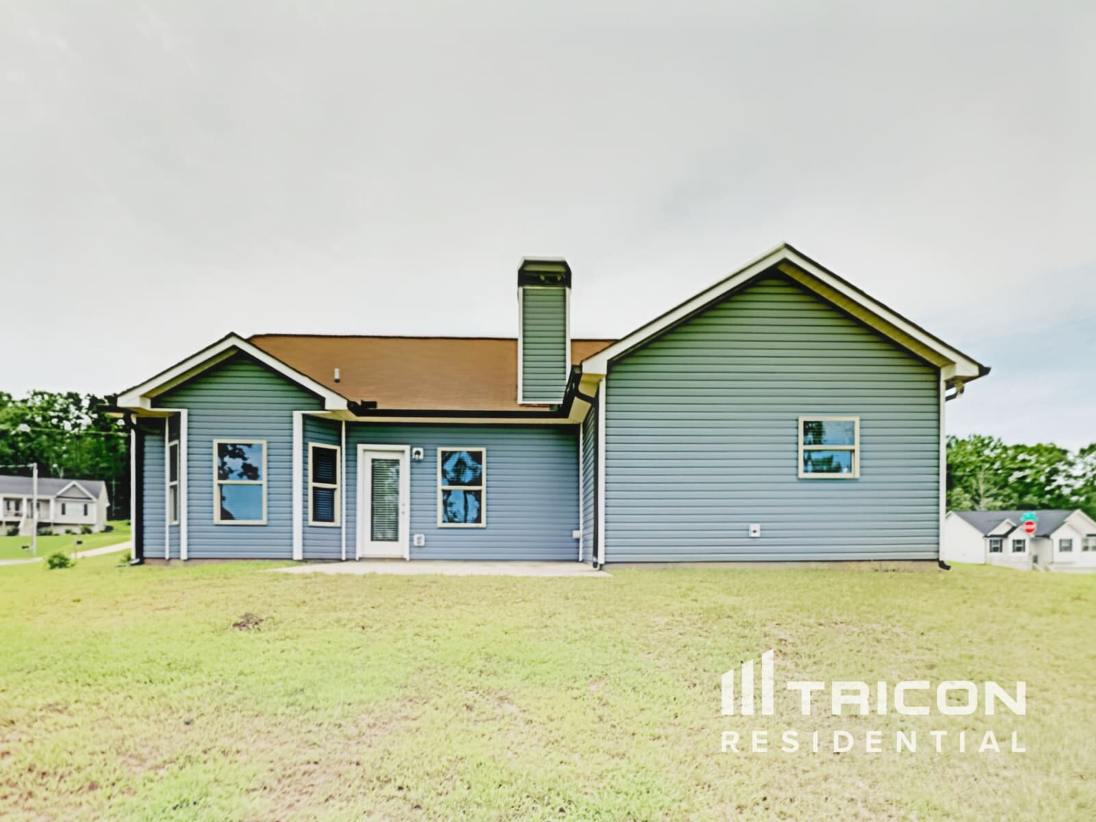 Building Photo - 249 White Creek Dr