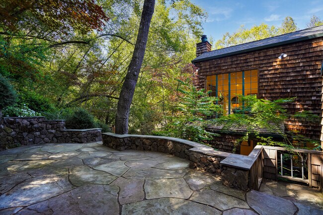 Building Photo - 1 Rimrock Rd