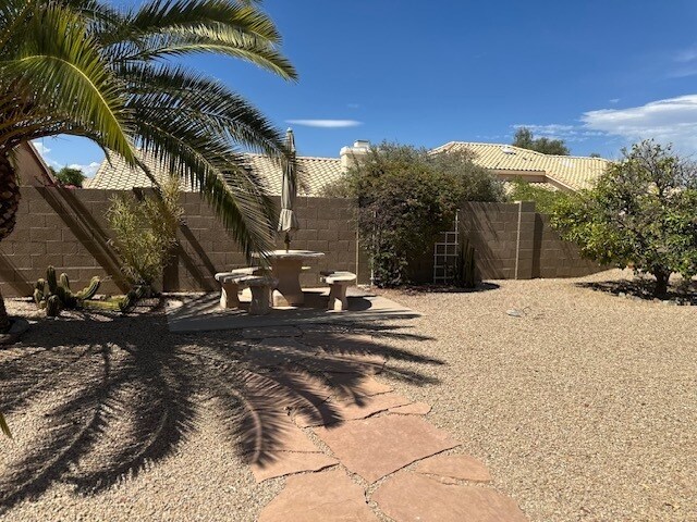Building Photo - Lovely Fountain Hills Home For Lease-3 Beds-2 Baths With Yard & 2 Car Garage!
