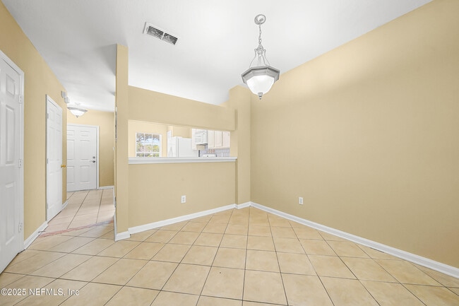 Building Photo - 8230 Dames Point Crossing Blvd