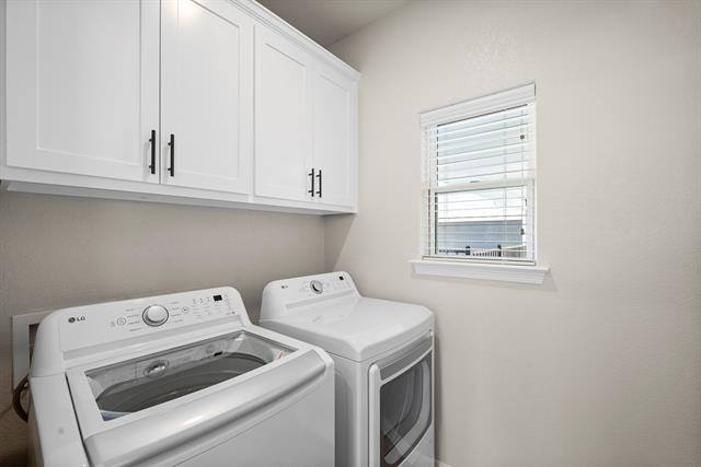 Building Photo - 604 Adeline Dr