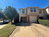 Building Photo - 3901 Oceanside Dr