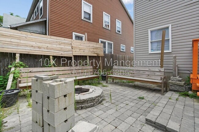 Building Photo - 1015 Lockbourne Rd