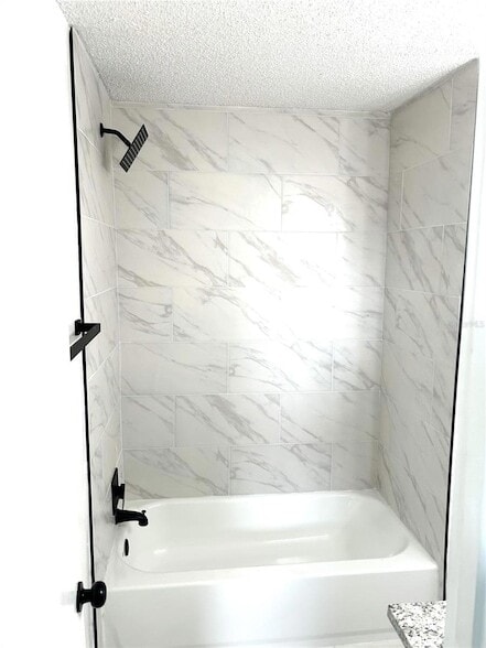 Building Photo - 12219 Armenia Gables Cir