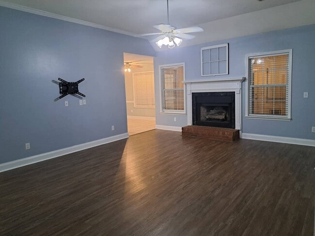 Building Photo - 111 Weatherstone Pl
