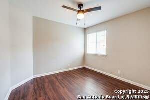Building Photo - 736 Guna Dr