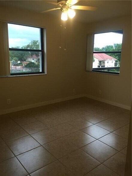 Building Photo - 5701 Riverside Dr