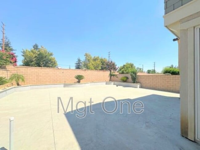 Building Photo - 9369 Greenbelt Pl