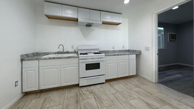 Building Photo - 1 Bedroom 1 Bath Detached Unit in Cherry V...