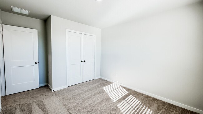 Building Photo - 11982 Wisteria Mdws Dr