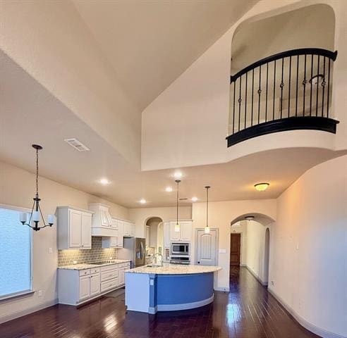 Building Photo - 811 Bandelier Ln