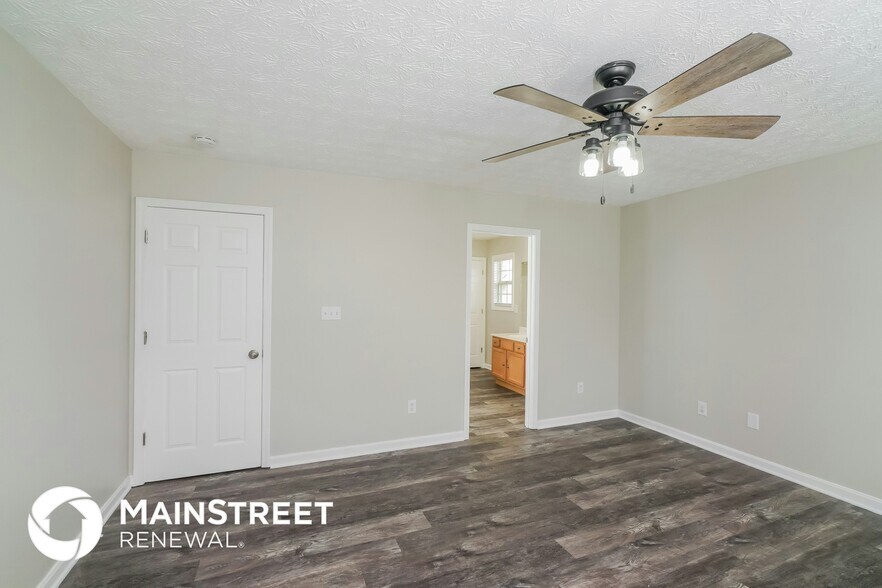 Building Photo - 8814 Eli Dr