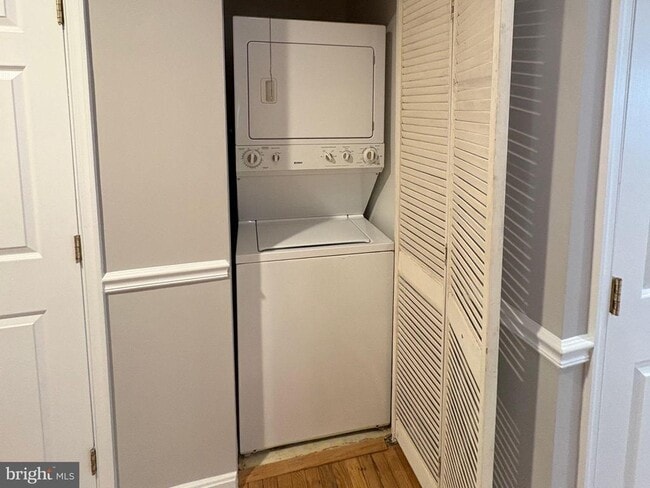 Building Photo - 5126 Call Pl SE