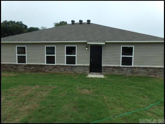 Building Photo - 30 Erwin Dr